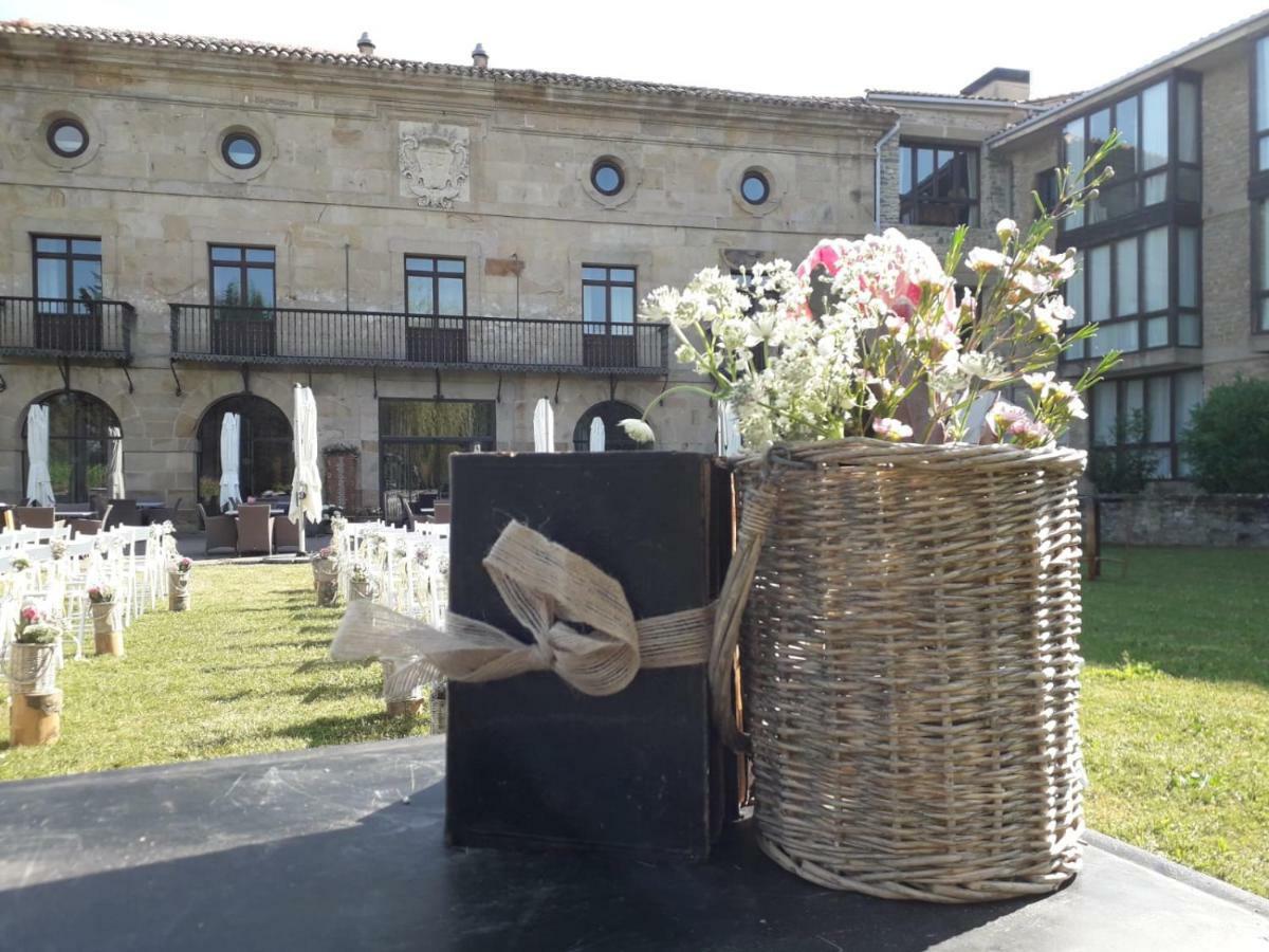 Parador De Argomaniz Exterior photo